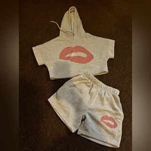 Grey cropped sweat short set